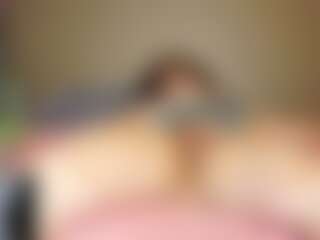 rileythesub69's Live Sex Cam Show
