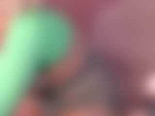 Live-Cam-Show mit maddisonblush - Drinking auf Camsoda