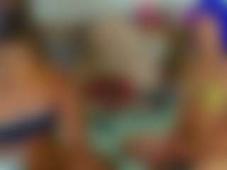 Live cam show with sara-brownn - Smoking on Uber Horny
