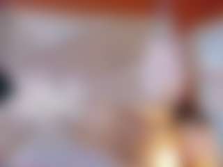 Sexyladyandhot MILF webcam performer live streaming