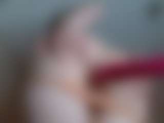 Live cam show with sophiieelee - Big Clit on Milf Play