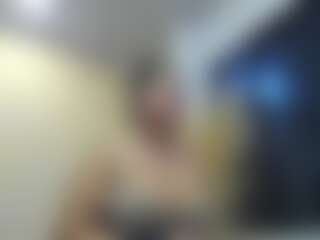 Canela-rousse's Live Sex Cam Show