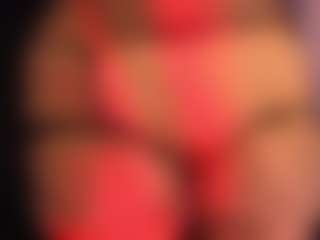 Show in cam erotica live di RhondaVines