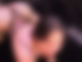 Show in cam erotica live di RhondaVines