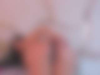 Live cam show with Salma - Interactivetoy Teen (18+) on SmokeAndPoke