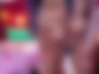 DonnaBeella's Live Sex Cam Show