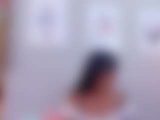 DonnaBeella MILF webcam performer live streaming