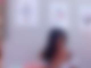DonnaBeella MILF webcam performer live streaming