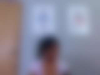 DonnaBeella MILF webcam performer live streaming