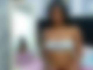 DonnaBeella's Live Sex Cam Show