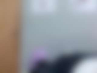 Live cam show with DonnaBeella - Dildo Or Vibrator MILF on Ass Tok