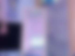 DonnaBeella MILF webcam performer live streaming