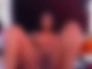 DonnaBeella's Live Sex Cam Show