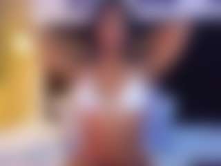 Live cam show with DonnaBeella - Young Adult on Mixed Magazine Live