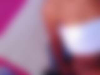 Live cam show with Shiirleysweet - Facial Piercings on Camsoda