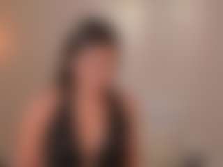 Live cam show with GabriellaLee - Facial Piercings on Cam Slut