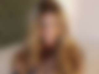Live cam show with sweettcamila699 - Italian on livesexfox.com