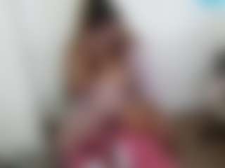Live cam show with Mzprettyzone - Twitter on googirlz