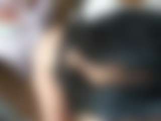 Live cam show with Mzprettyzone - Twitter on Chatstar