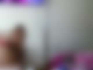 Live cam show with Mzprettyzone - Twitter on Camsoda