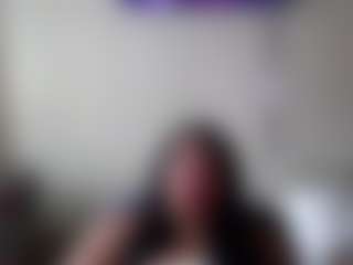 Live cam show with Stonergirl - Twitter on madthumbs