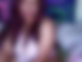 Live cam show with Stonergirl - Creamy on sexylivex.com
