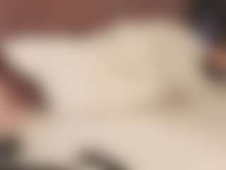 Aurora-Bitch's Live Sex Cam Show