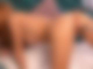 Live cam show with Aurora-Bitch - Butt Plug on Camsoda