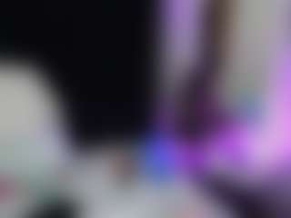 Natasha MILF webcam performer live streaming