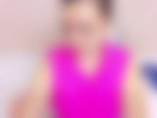 Kinky-redhead18 MILF webcam performer live streaming