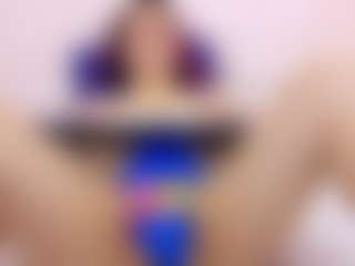 Kinky-redhead18's Live Sex Cam Show