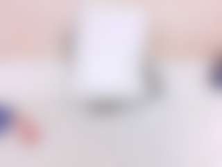 Kinky-redhead18 MILF webcam performer live streaming