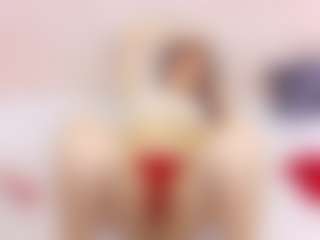 Live cam show with Kinky-redhead18 - Average on TeamSkeetLive