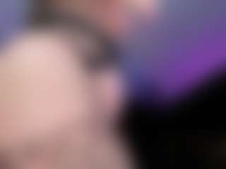 Live cam show with Krissy - BBW on AdultVida.com