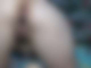 Live cam show with smalltenida69 - Nipple Piercings on friskycurves.com