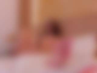 clarisse28's Live Sex Cam Show