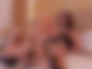 clarisse28's Live Sex Cam Show
