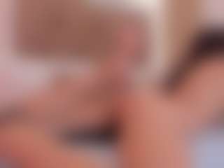 clarisse28's Live Sex Cam Show