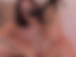 clarisse28's Live Sex Cam Show