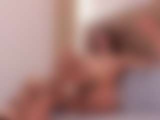 Live cam show with clarisse28 - Skinny on xxxlivecams.org