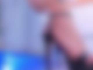 clarisse28's Live Sex Cam Show