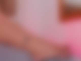 clarisse28's Live Sex Cam Show