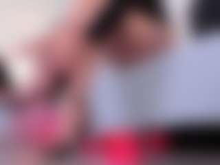 Live cam show with clarisse28 - Skinny on boobsie.com