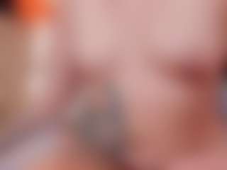 clarisse28's Live Sex Cam Show