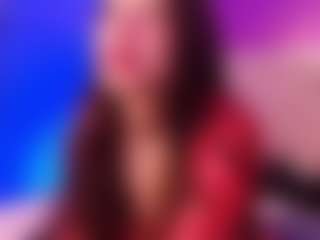 Seks show na żywo z LittleeCherry