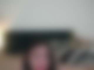 NikkiGoldSide's Live Sex Cam Show