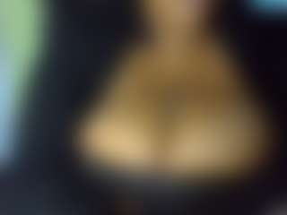 Live cam show with sauccyspoilage - Ebony on Fling VIP Chat | kenya