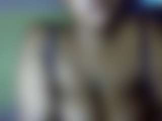 Live cam show with sauccyspoilage - Big Clit on TeamSkeetLive