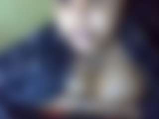 Live cam show with sauccyspoilage - Big Clit on Dolls Live