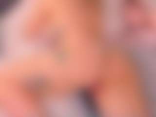 Live cam show with Debbie - Camel Toe on Camsoda